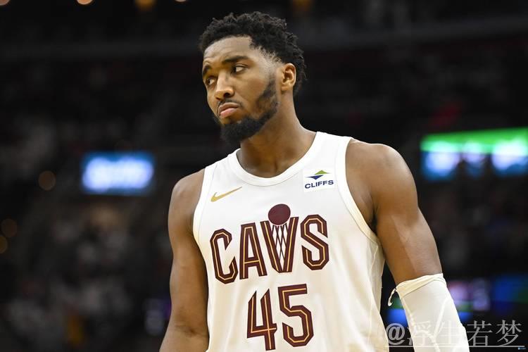 末节米切尔独砍24分救主，恩比德39+9争锋，今日之星是谁？